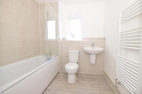Main bathroom 