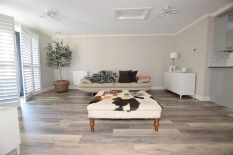 Living room 2