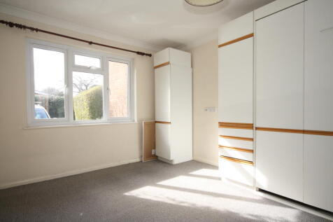 Studio Room