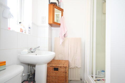 En suite bathroom
