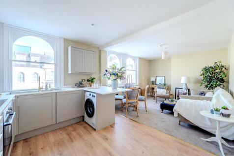 4, KITCHEN LOUNGE.jpg