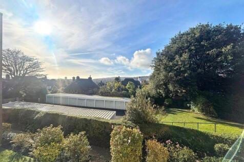 PHOTO-2025-11-10-09-28-20 (3).jpg