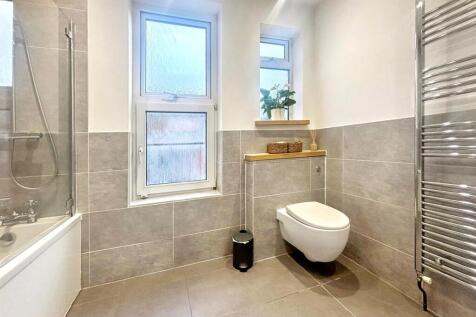 PHOTO-2025-11-19-15-20-38 (3).jpg