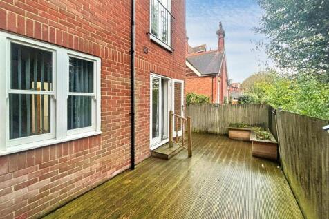 PHOTO-2025-11-18-16-28-35 (2).jpg