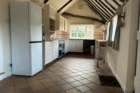 Spacious Kitchen