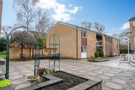 ashfield court (2 of 5).jpg