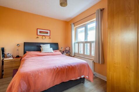 derwent court-11.jpg