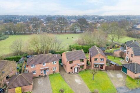 36 ashborne way-2.jpg