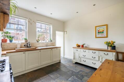 16 levisham stret-9.jpg