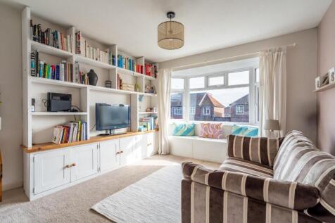 howe hill close_-2.jpg