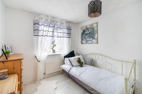 3 stephensons close-1.jpg
