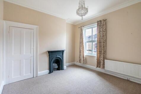 5 Neville Terrace-24.jpg