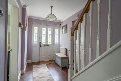 manor farm close-13.jpg