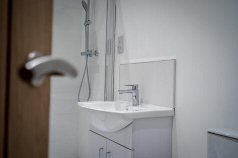 show flat out back-5.jpg