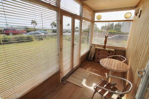 Sun Lounge