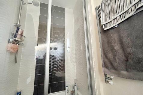 En suite shower room