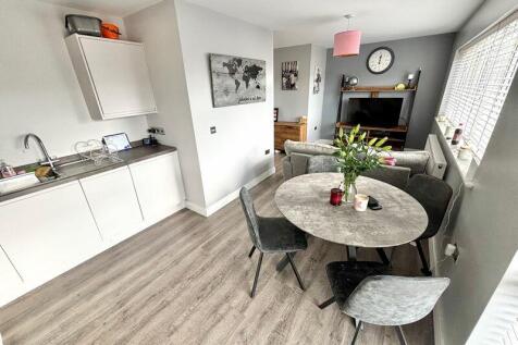 Kitchen/dining area