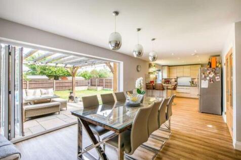 Dining/outside