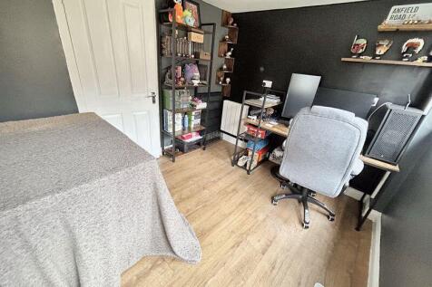 Office/bedroom 3