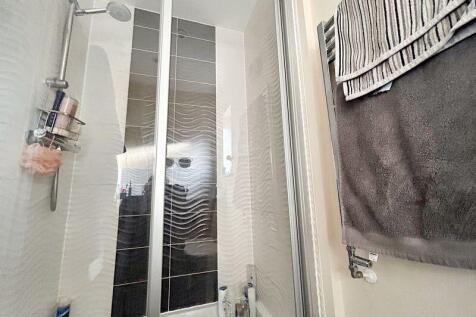 En suite shower room