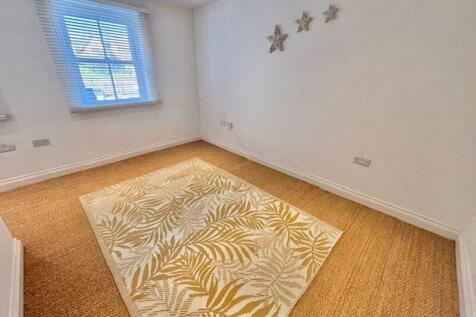 Ground floor bedroom