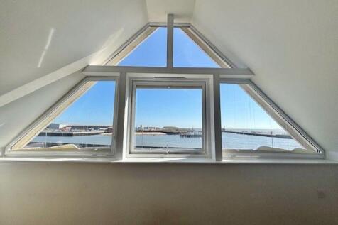 3rd floor Window