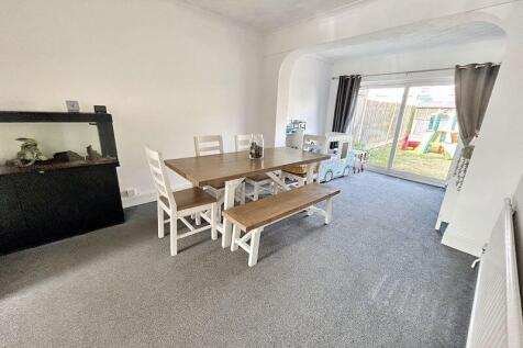 Garden/play room
