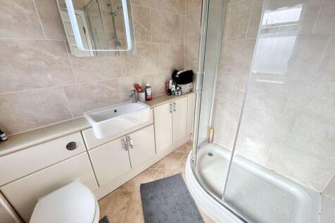 En suite shower room
