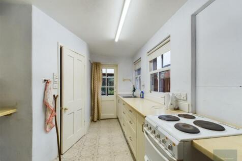 CAM02558G0-PR0244-ST