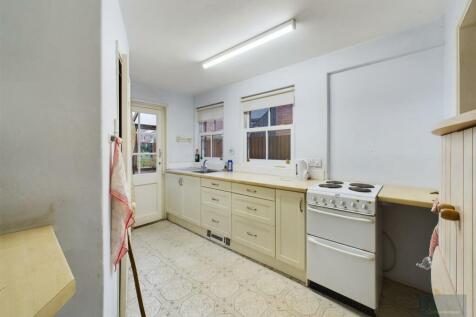 CAM02558G0-PR0244-ST