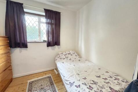 Bedroom three (L-shape):