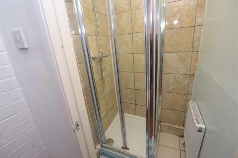 Shower room: