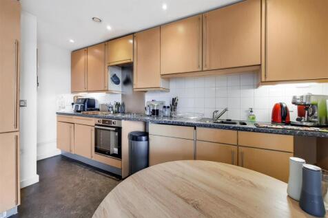 Open Plan Lounge/Kitchen: