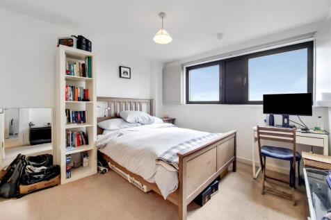 Main Bedoom: