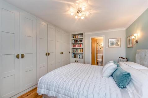 8617745-interior42.jpg