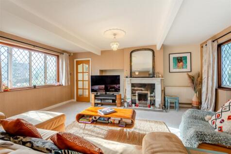 8637765-interior02.jpg