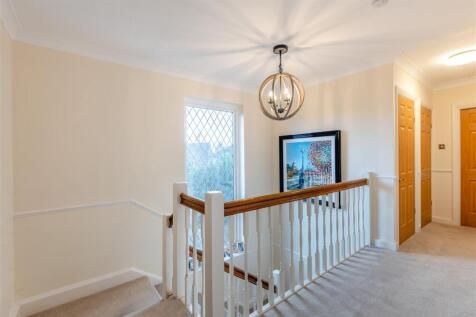 8637765-interior16.jpg