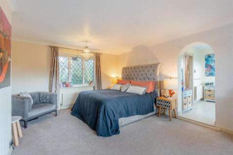 8637765-interior21.jpg