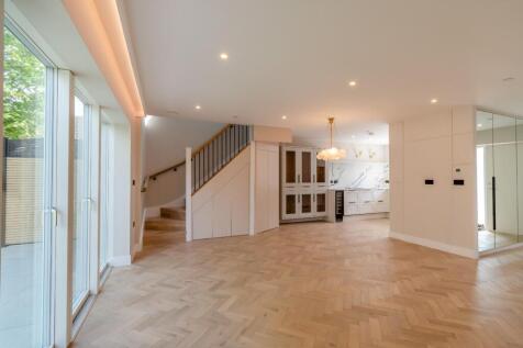 8646030-interior28.jpg