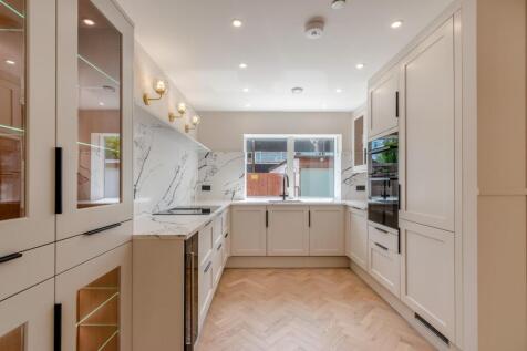 8646030-interior31.jpg