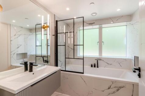 8646030-interior41.jpg