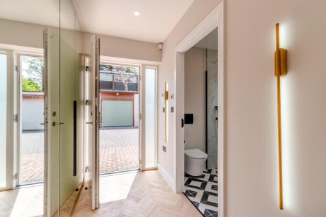 8646030-interior24.jpg