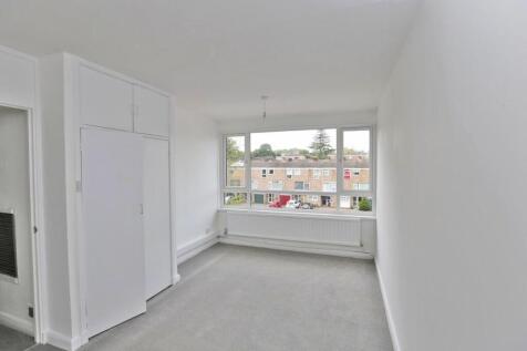 Bedroom 1.jpg