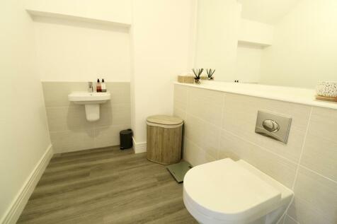 Cloakroom WC