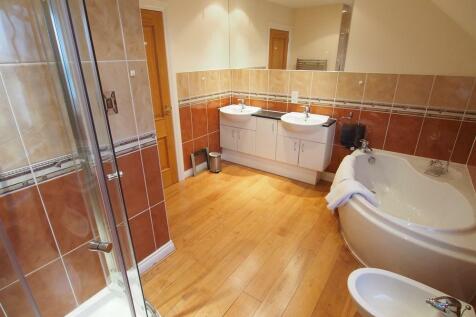 Master En-suite