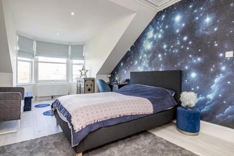 Bedroom 2 photo 2