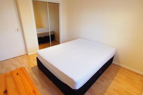 Bed 2 alt