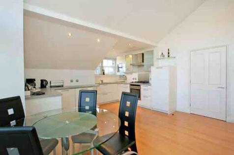 Dining area/Kitchen