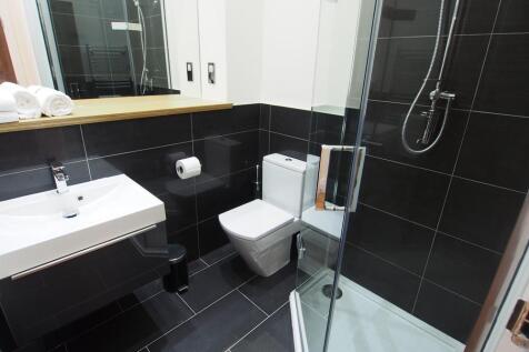 2nd shower room