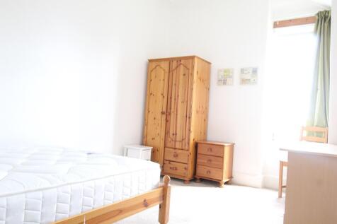 Bedroom 1 alt